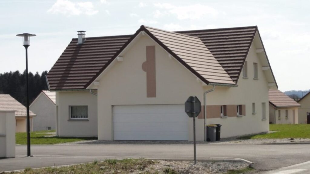 Ravalement de façade dans le Haut-Doubs : ravalement de façade sur un projet neuf